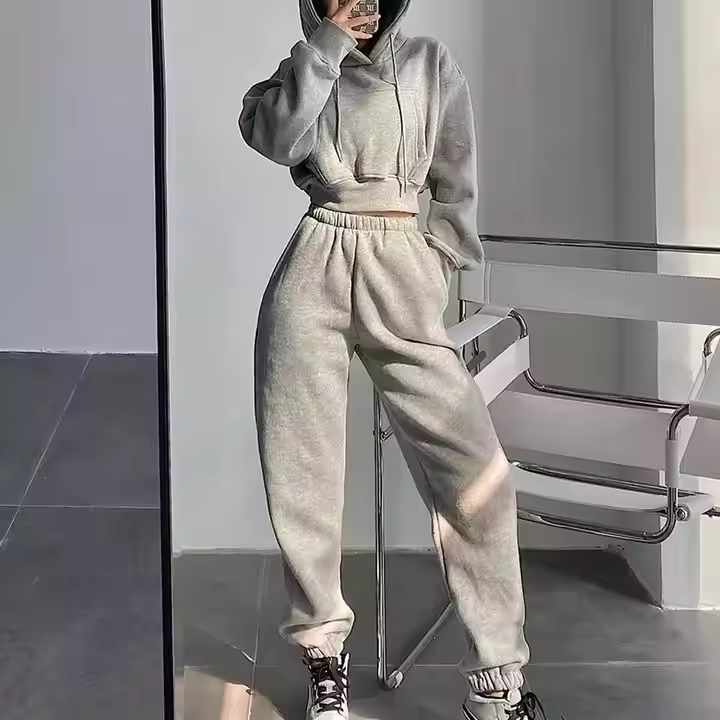 High Quality Jogging Sweatsuit Two Piece Hooded Sweatshirt Sets Custom Workout Training Fleece Women Tracksuit Gym Fitness Set